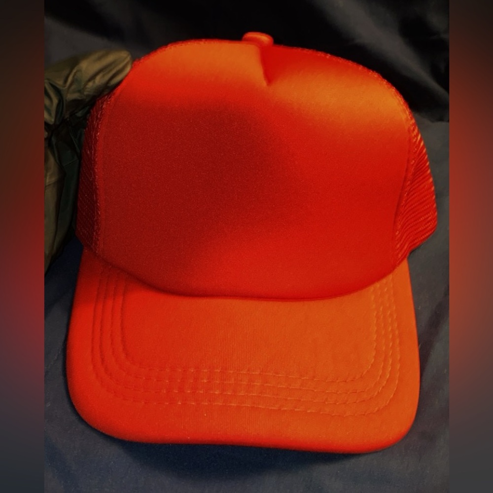SOLD ‼️ Bloodshot Red Trucker hat CDG/NBA/MLB/NewEra snapback adjustable(1)